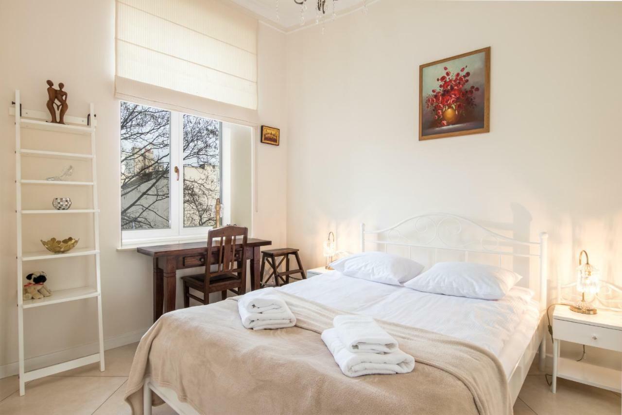 Cheerful Air Conditioned Apartment With Mezzanine And Parking - Old Town Cracovia Exterior foto