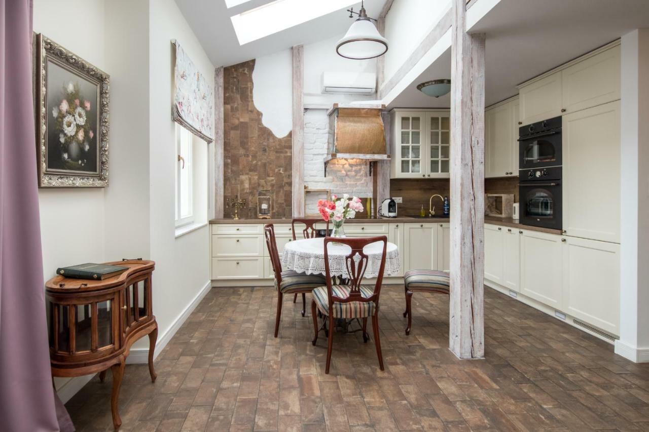 Cheerful Air Conditioned Apartment With Mezzanine And Parking - Old Town Cracovia Exterior foto