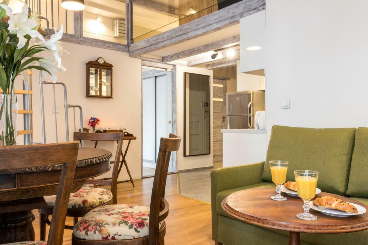Cheerful Air Conditioned Apartment With Mezzanine And Parking - Old Town Cracovia Exterior foto