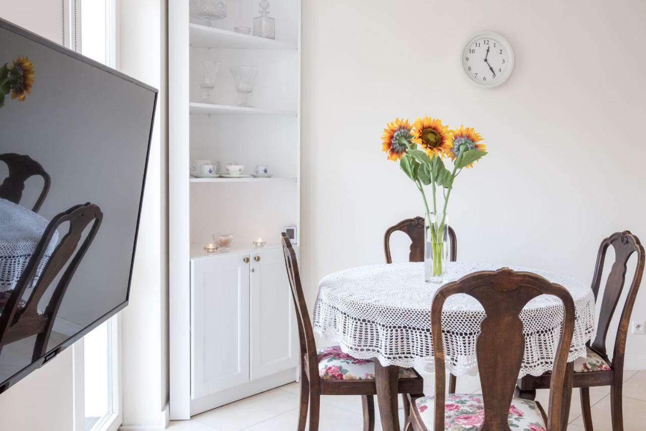 Cheerful Air Conditioned Apartment With Mezzanine And Parking - Old Town Cracovia Exterior foto