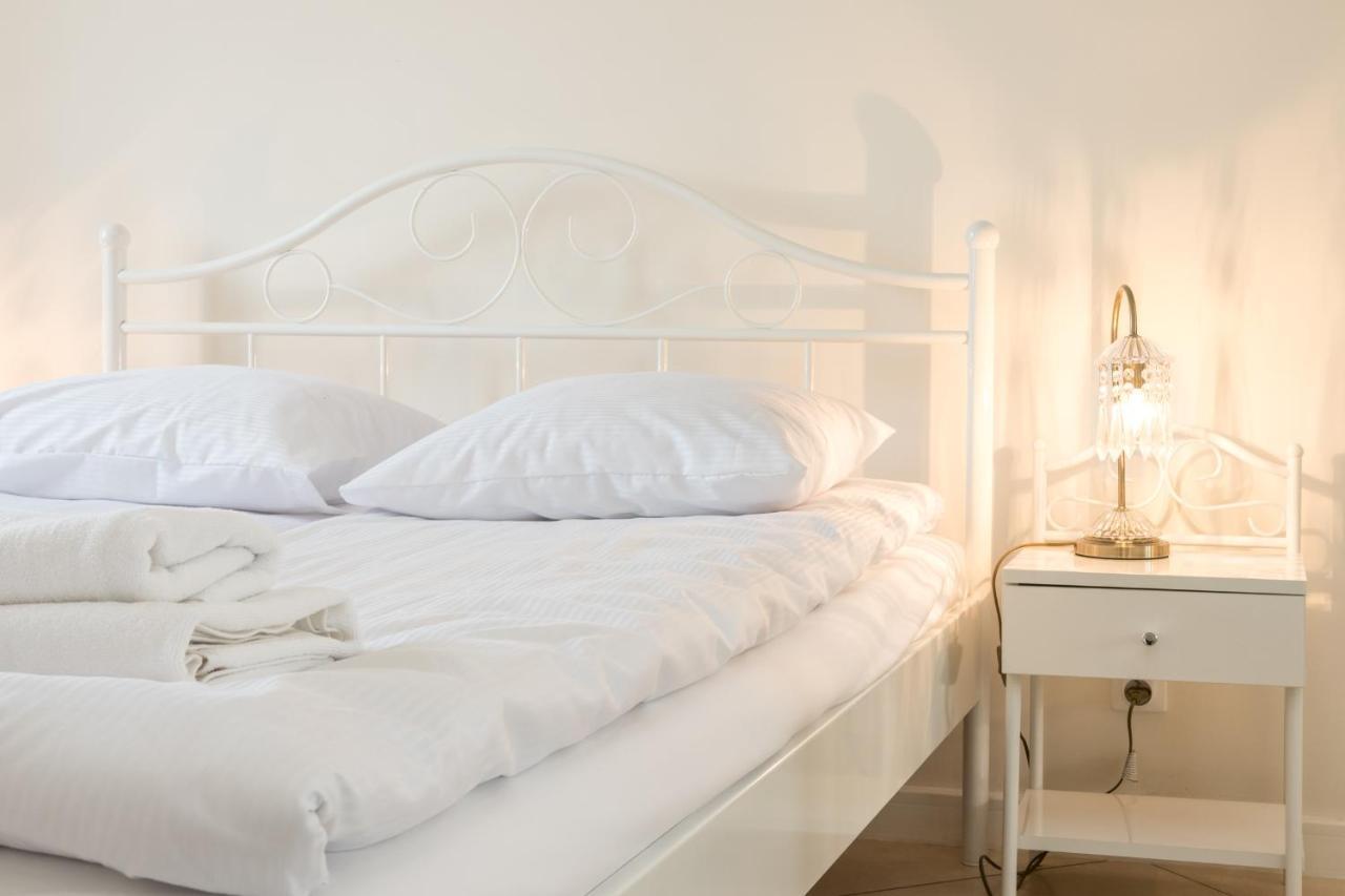 Cheerful Air Conditioned Apartment With Mezzanine And Parking - Old Town Cracovia Exterior foto